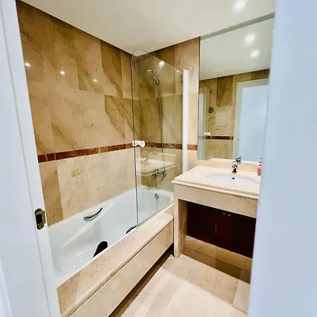 Alicate & Luxury Monteros Marbellac