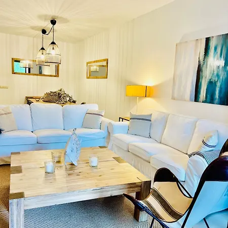 Alicate & Luxury Monteros Διαμέρισμα *