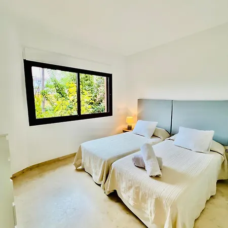 Alicate & Luxury Monteros